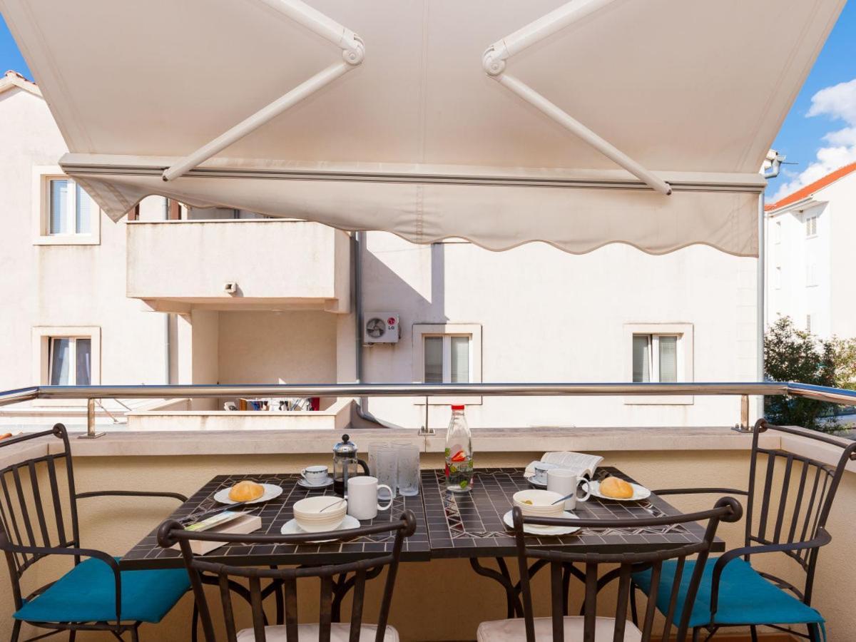 Apartment Ella Sea View Бол Экстерьер фото